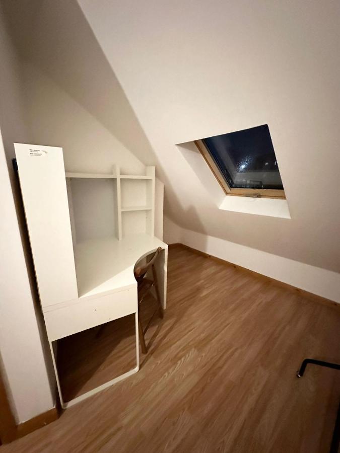 Relaxing Room In Spacious House London Exteriör bild